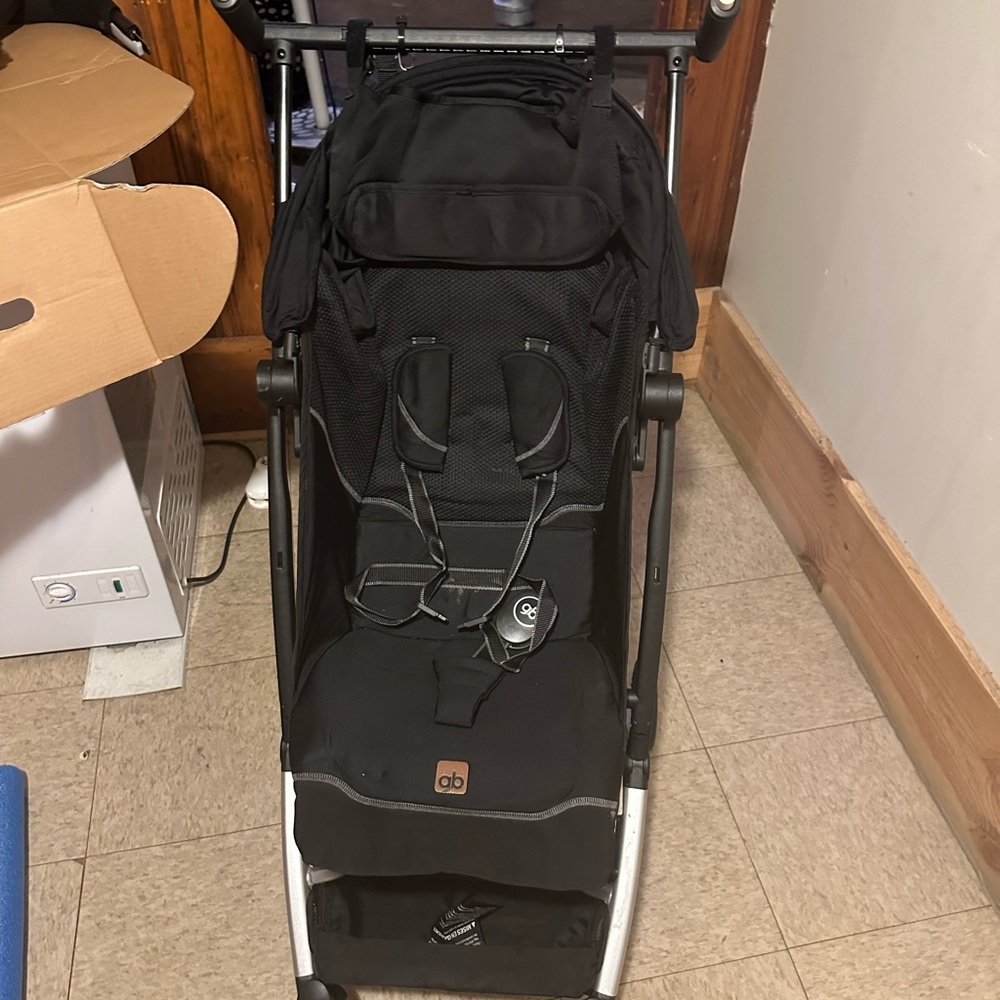 GB Pockit+All-City Lightweight Compact Travel Stroller with front guard